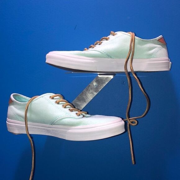 Vans off the wall   - Picture 1 of 6